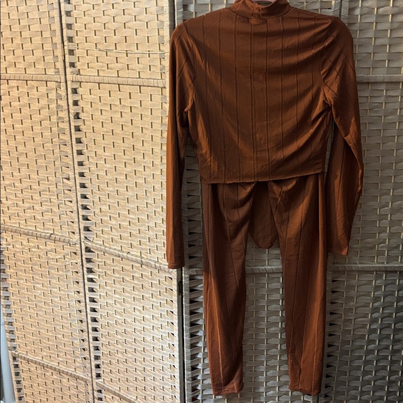 Rust Long Sleeve Two Piece Set - Picture 2 of 2